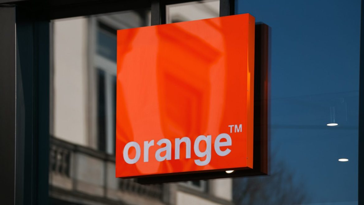 
        Le réveil européen face à Starlink : Orange pourrait s’allier à d’autres opérateurs pour concurrencer les satellites d’Elon Musk
    